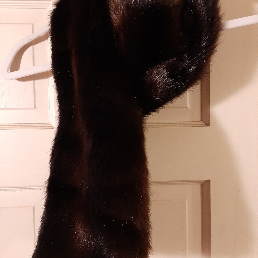 Faux for scarf.  Brown.